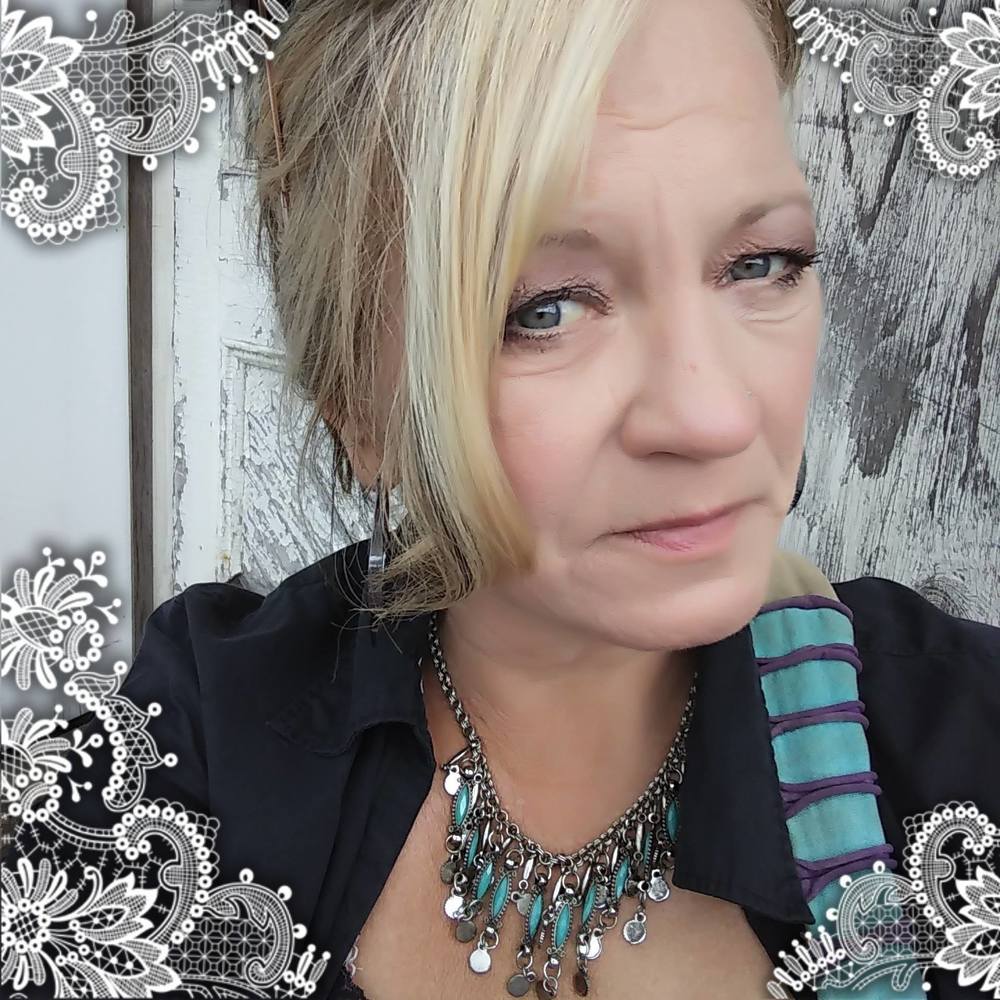 Meet your Posher, Tina